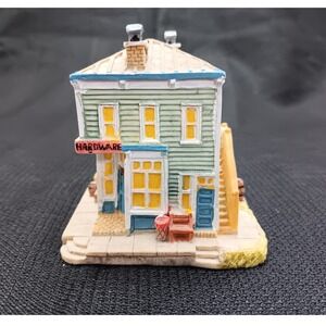 Liberty Falls AH103 Howard's Hardware 1996 Americana Village Miniature VTG